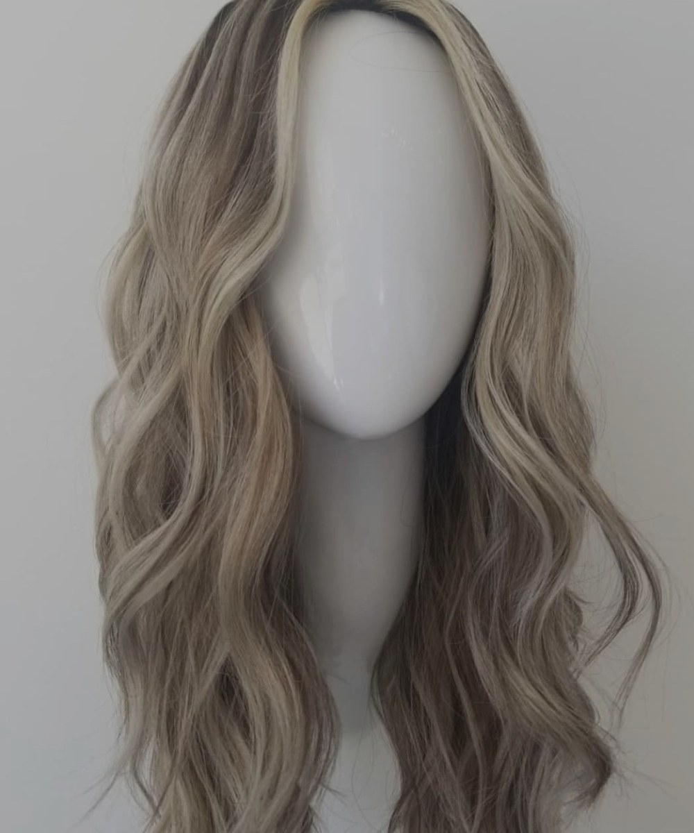 Custom coloured wig